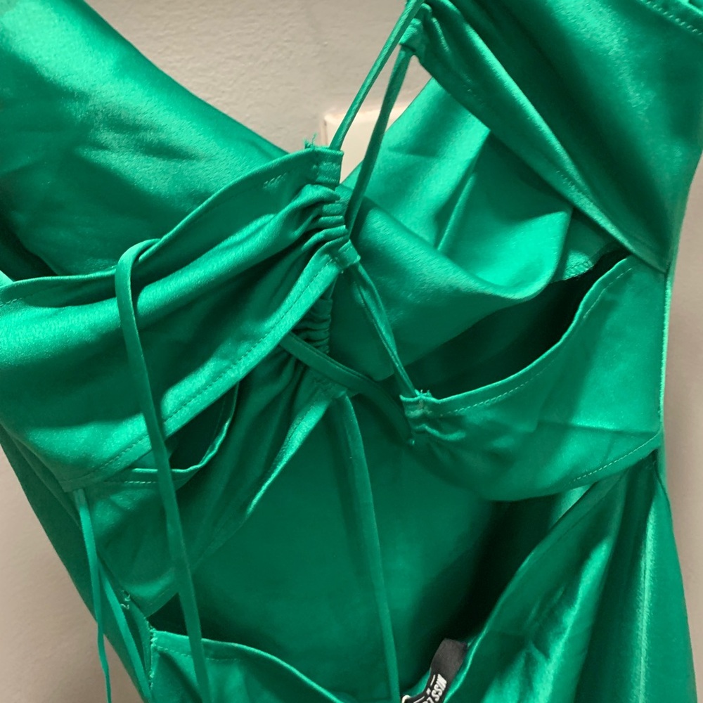 Miss Lola  Elegant Green Evening Dress - Picture 6 of 7